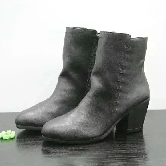 Aerosoles Heelrest Vitality Women’s Black Leather - Picture 1 of 10